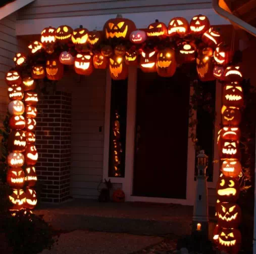 Gate of Terrifying Pumpkins halloween design ideas