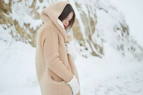 Fashion photography in winter - Vector Design US, Inc.
